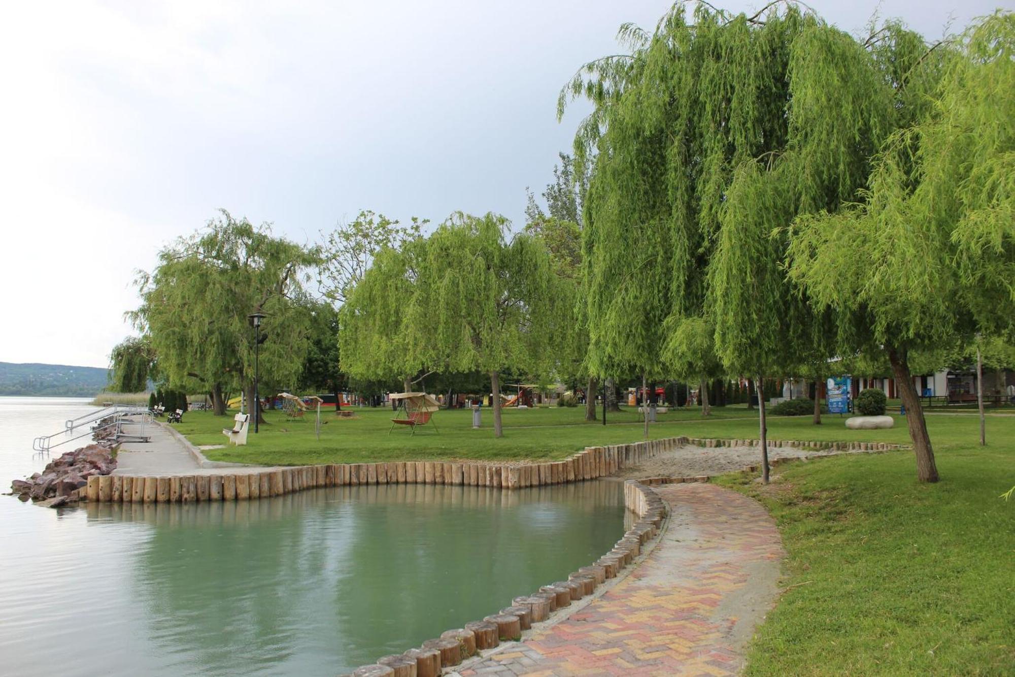 Foeveny Apartmanok Balatonfůzfő Εξωτερικό φωτογραφία
