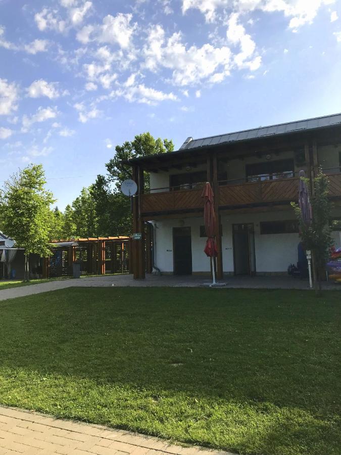 Foeveny Apartmanok Balatonfůzfő Εξωτερικό φωτογραφία